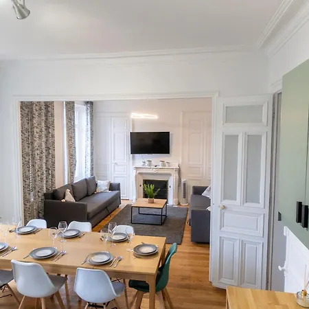 Haussmannien Jaures *