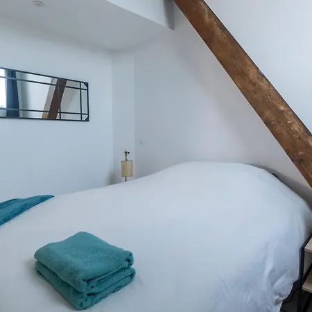 Haussmannien Jaures * تروي