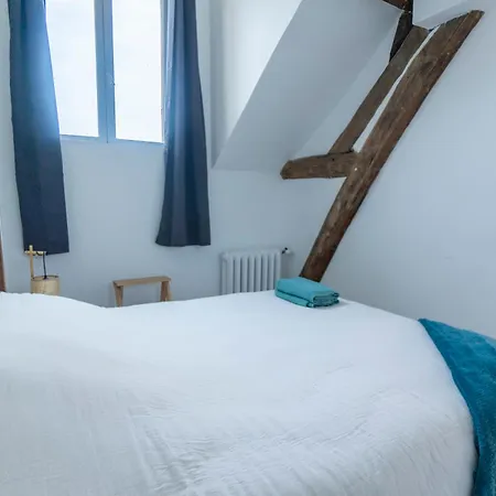 Haussmannien Jaures تروي