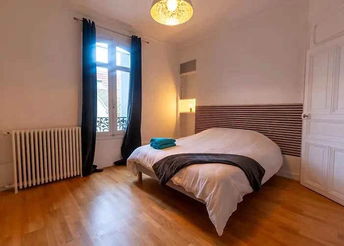 Haussmannien Jaures *