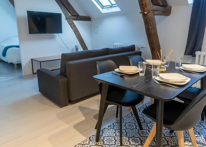 Haussmannien Jaures Troyes