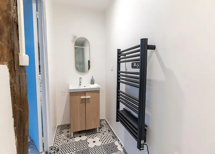 Haussmannien Jaures * Troyes