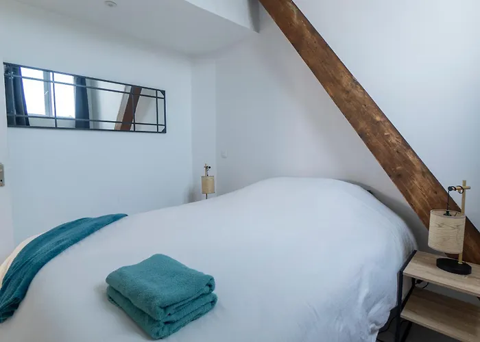 Haussmannien Jaures * Troyes