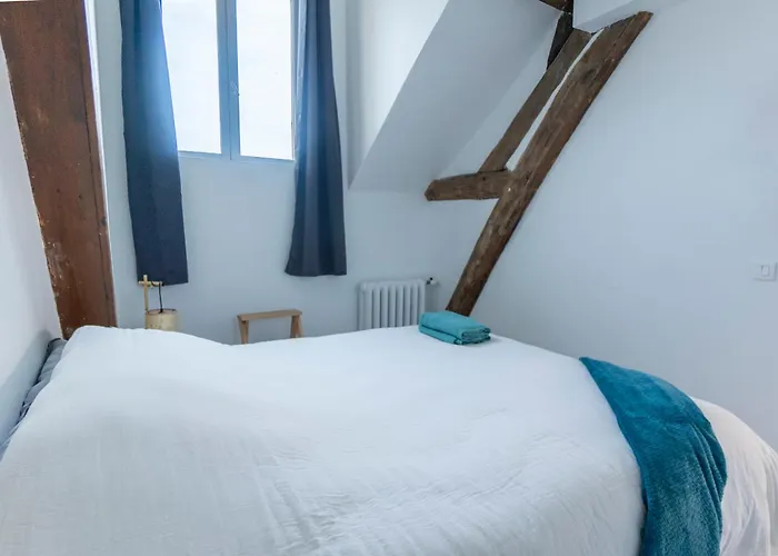 Haussmannien Jaures Troyes