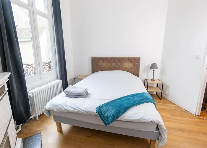 Lägenhet Haussmannien Jaures